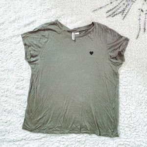 H&M Divided olive green with black heart soft flowy t shirt blouse